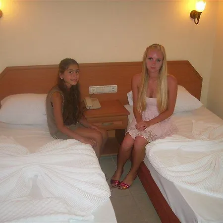 Best Alanya Hotel ホテル